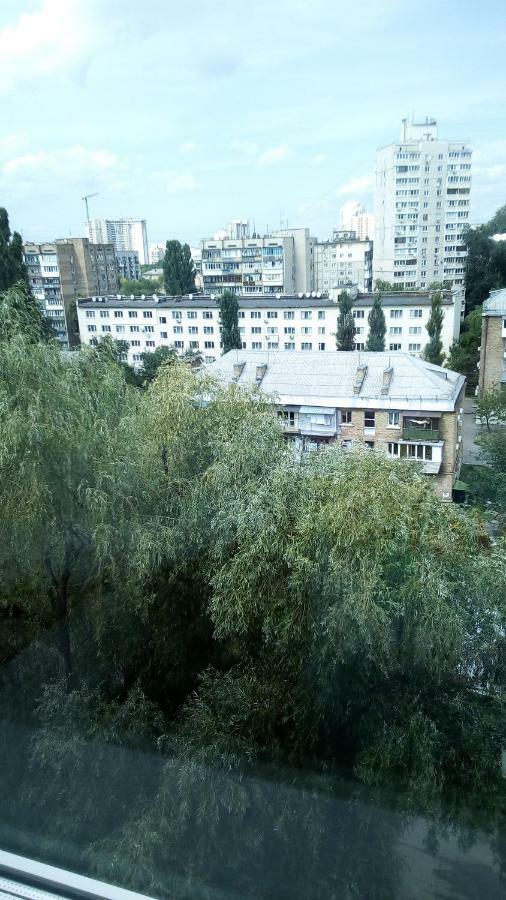 Квартира Рядом Севастопольская Площадь,Добробут,Жуляны Kyiv Exterior photo